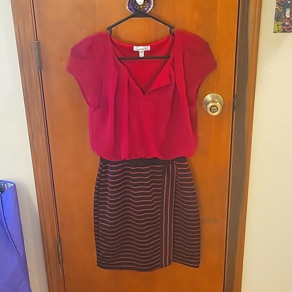 👗Comfortable Red+Black dress by Speechless.